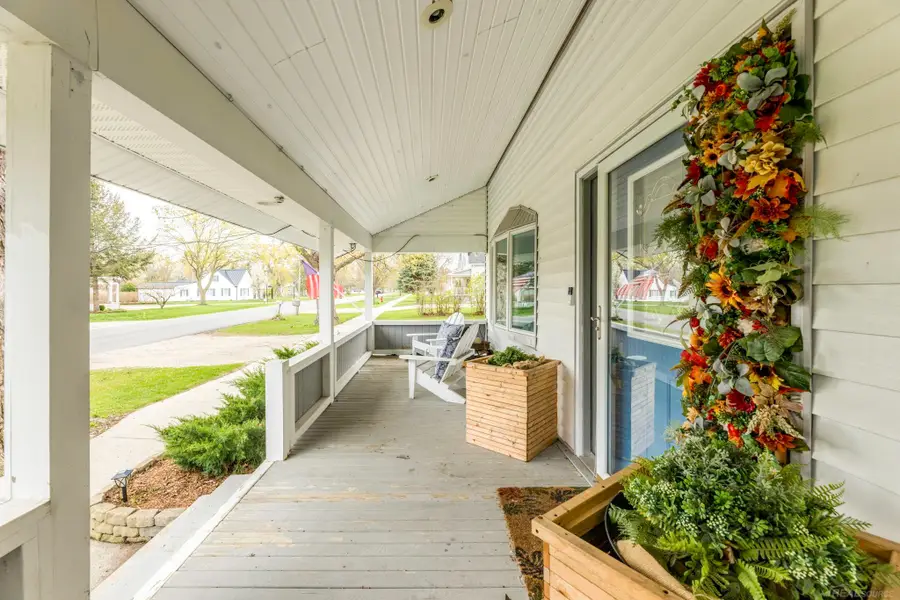 5522 Union ST, Lexington, MI 48450 - #3