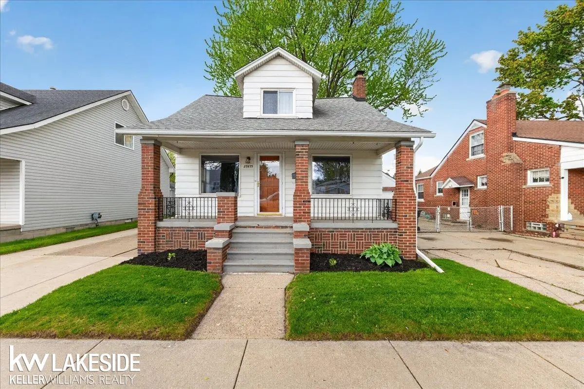 27377 PINEHURST DR, Roseville, MI 48066 - #1