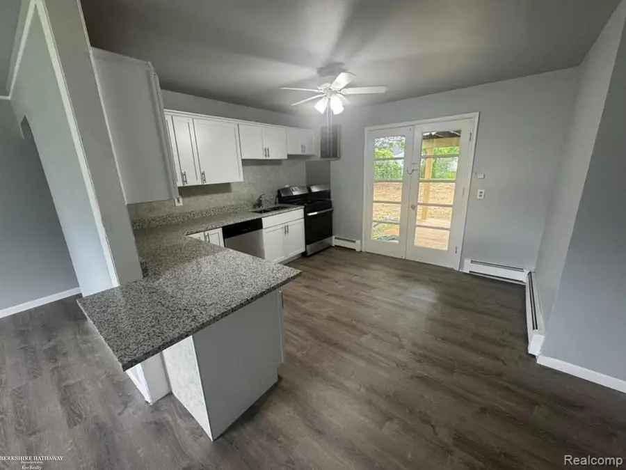 26285 Normandy ST, Roseville, MI 48066 - #3