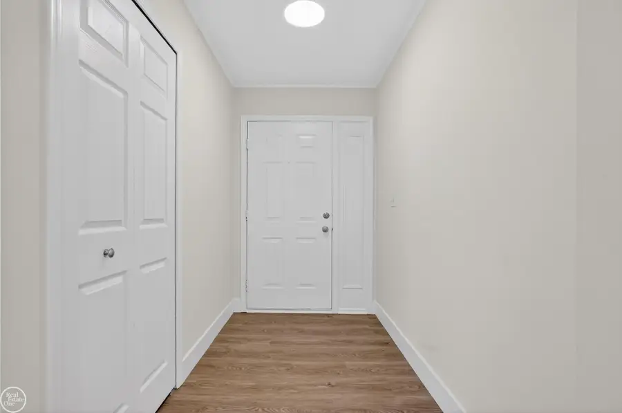 16310 E 11 Mile RD, Roseville, MI 48066 - #2