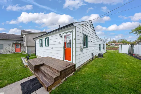 342 S Mary ST, MarineCity, MI 48039
