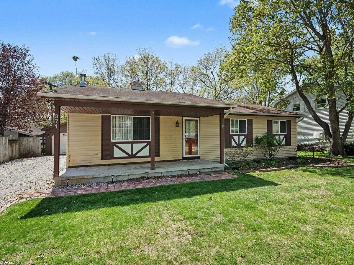 371 Colonial LN, Algonac, MI 48001 - #1