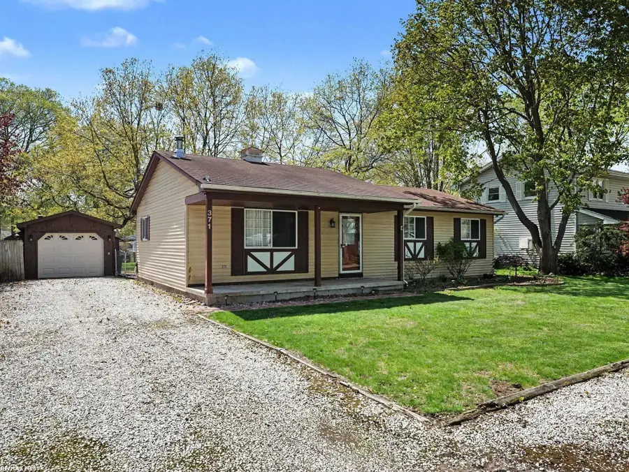 371 Colonial LN, Algonac, MI 48001 - #3