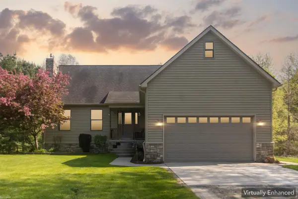 6527 Genaw RD, Algonac, MI 48001