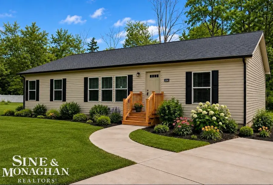 2060 Washington ST, Algonac, MI 48001 - #3
