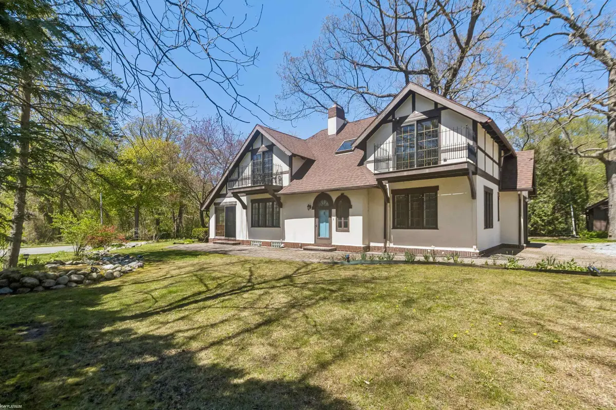 2904 Gratiot AVE, Port Huron, MI 48060 - #1