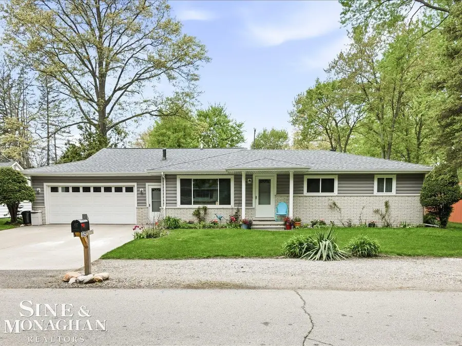 829 Townsend Cresent West ST, Algonac, MI 48001 - #2