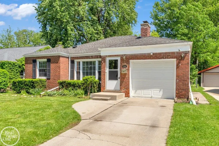 2024 Manchester BLVD, Harper Woods, MI 48236 - #2
