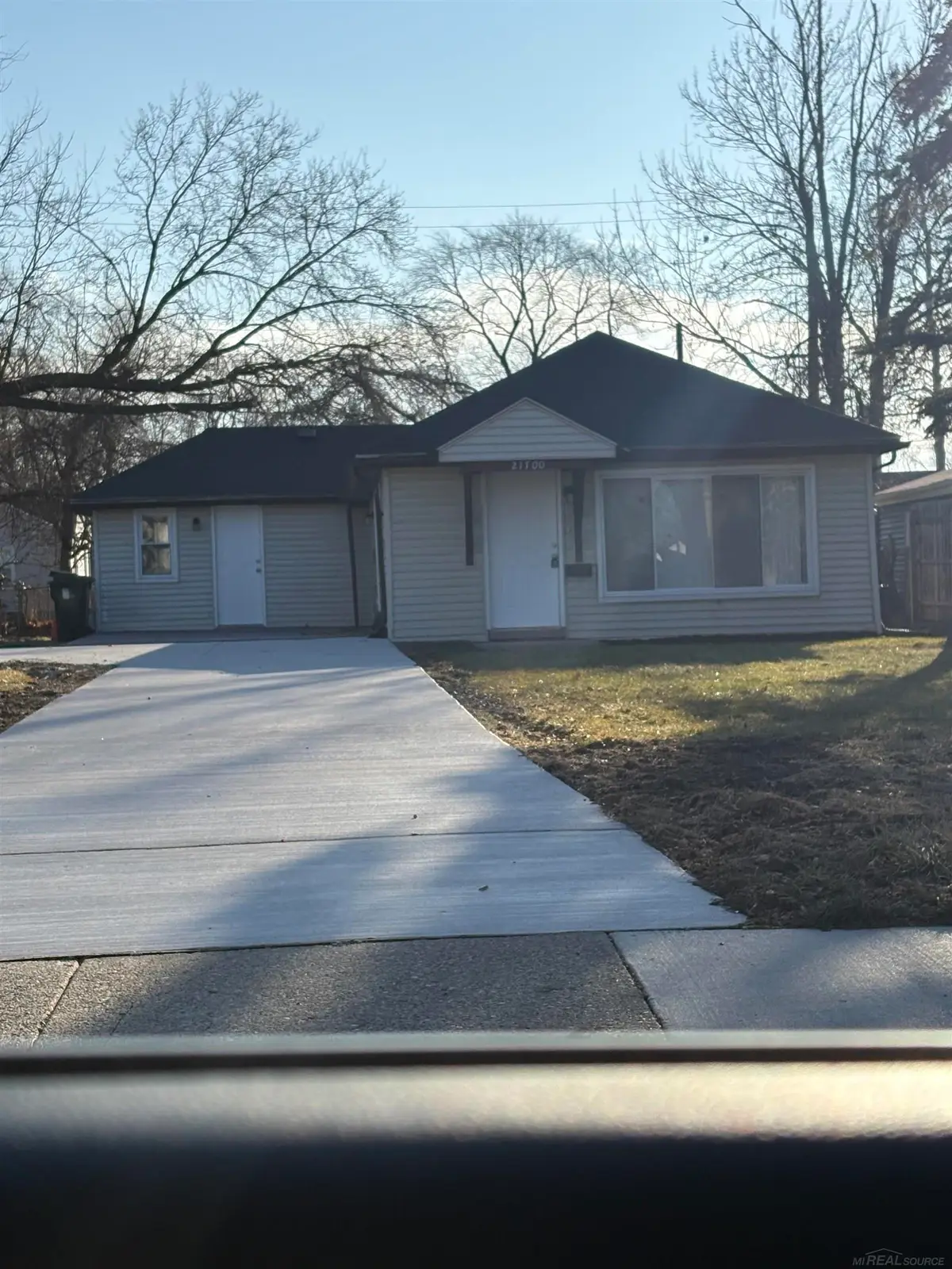 21700 Elizabeth ST, Saint Clair Shores, MI 48080 - #1