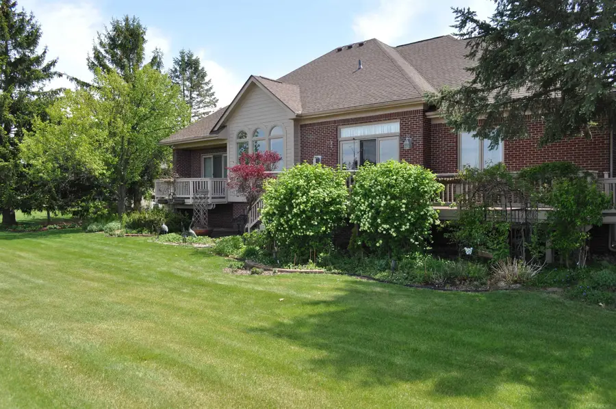 1138 Saint Andrews AVE, Highland, MI 48357 - #3