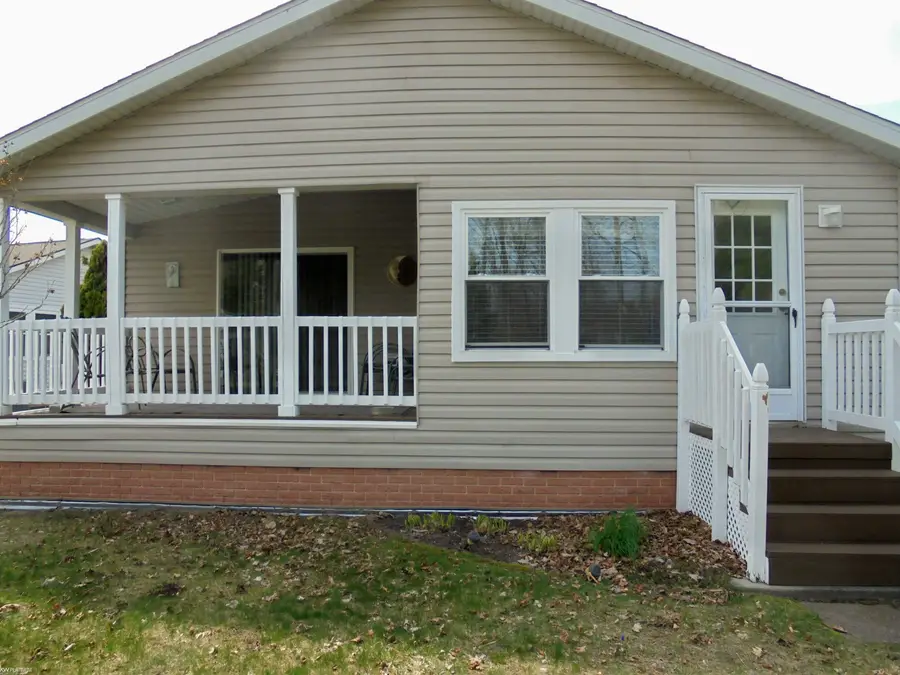536 Swan Creek CT, Kimball, MI 48074 - #3