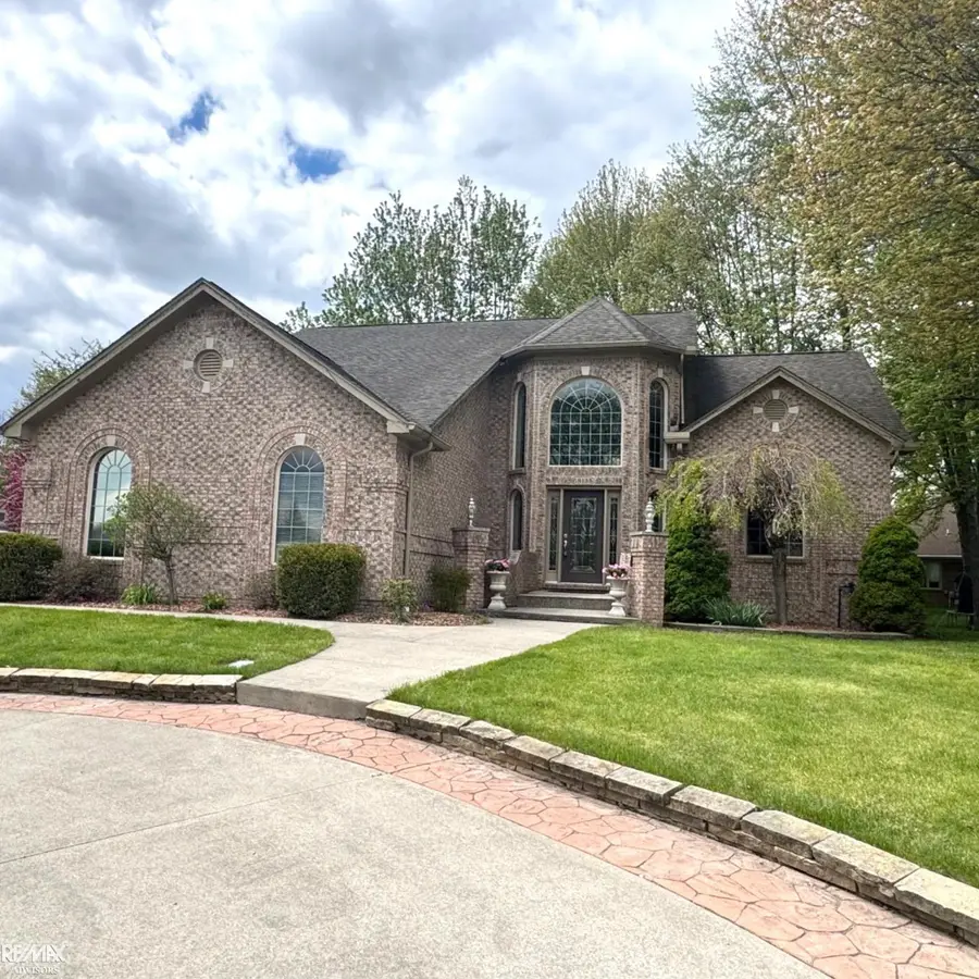 68135 Lake Angela DR, Richmond, MI 48062 - #2