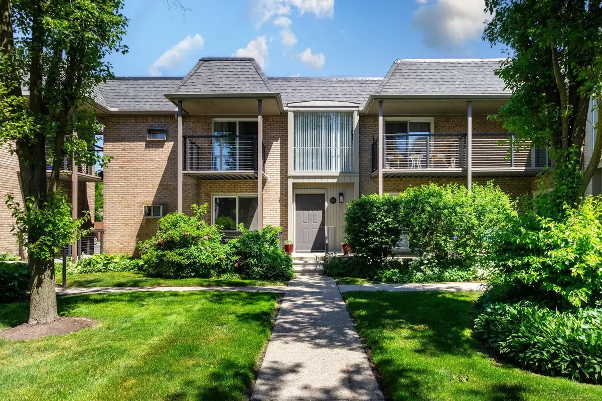 1721 E 14 Mile Unit C RD, Birmingham, MI 48009 - #1