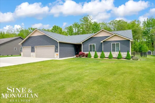 9445 Folkert RD, Clay, MI 48001