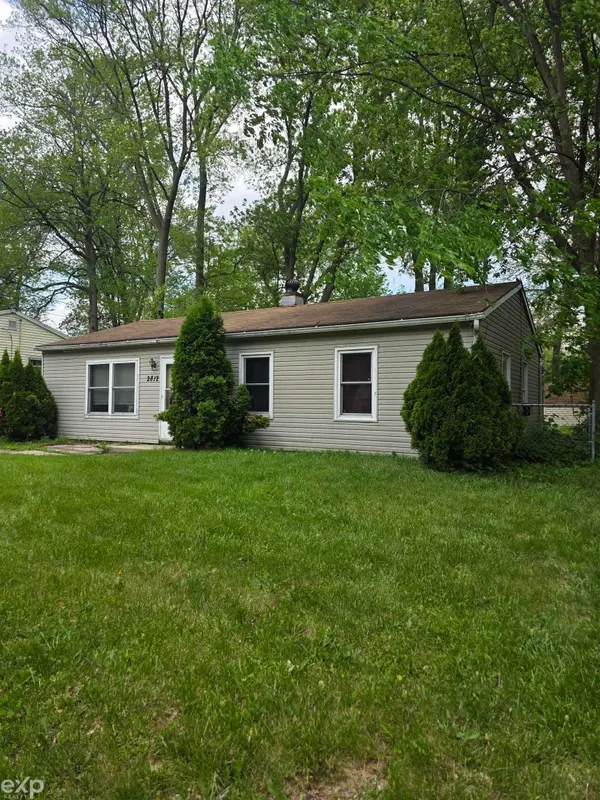 2812 Cabot DR, Lansing, MI 48911