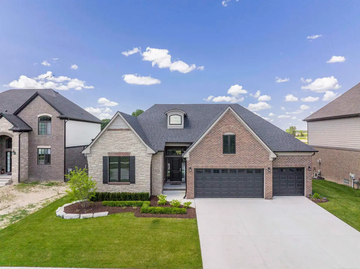 49375 Langford DR, Macomb, MI 48044 - #1