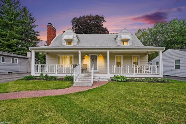 2297 Covert RD, Burton, MI 48509