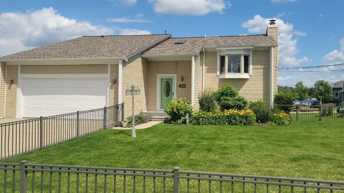 415 Coledale DR, White Lake, MI 48386 - #1