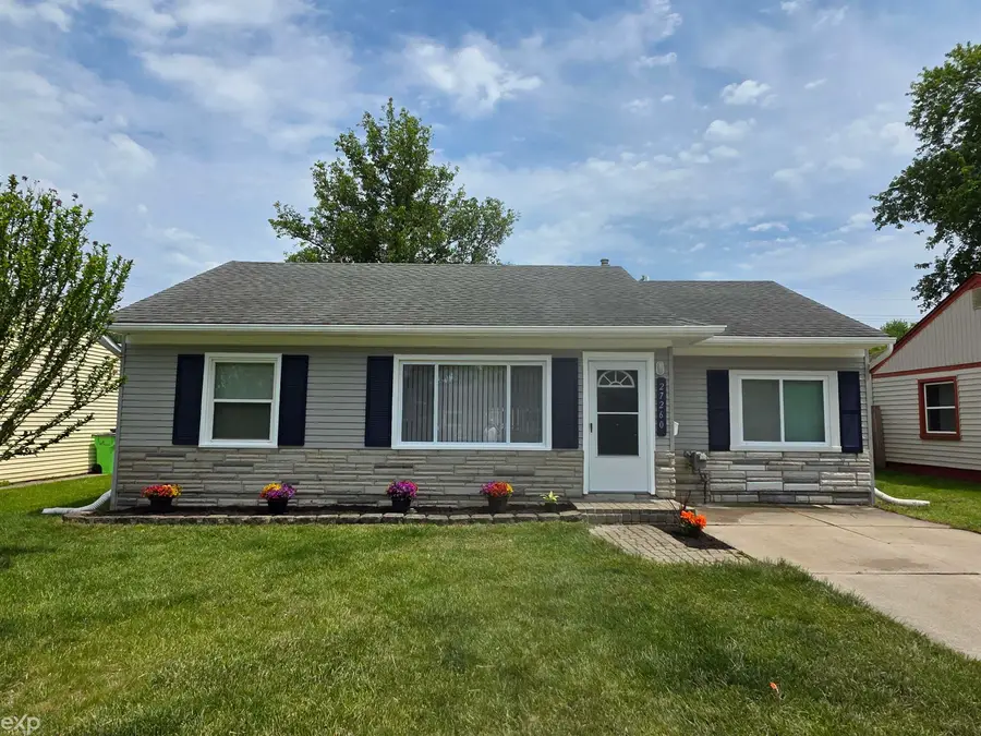 27260 Woodmont ST, Roseville, MI 48066 - #2
