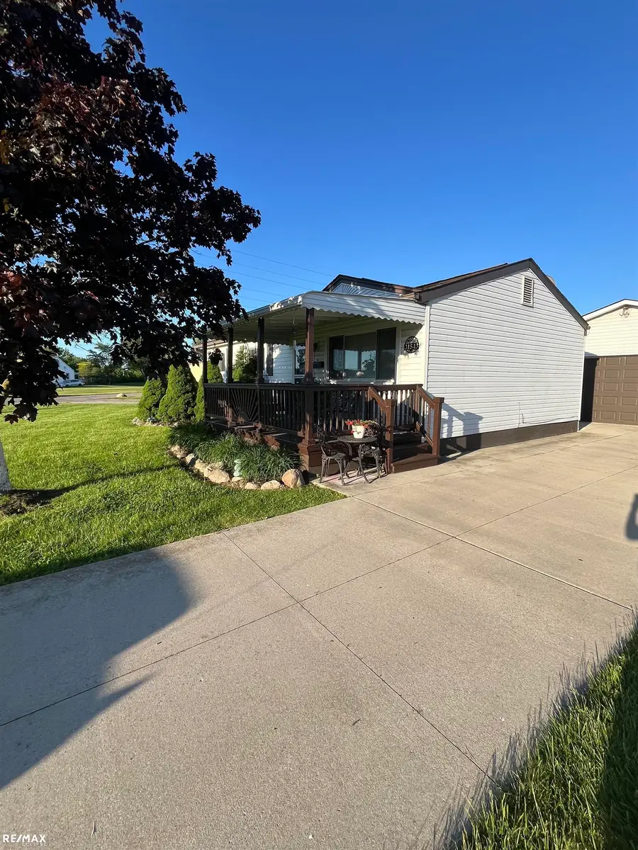 31543 Devos CT, New Haven, MI 48048 - #2