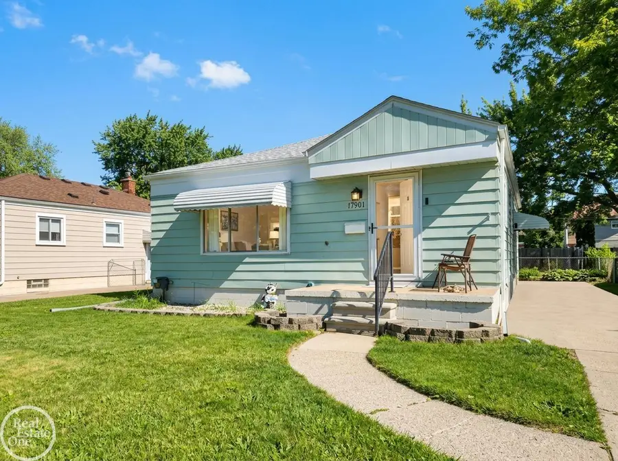17901 Peters ST, Roseville, MI 48066 - #3