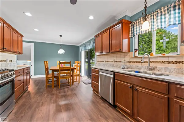 110 N Matteson ST, Capac, MI 48014