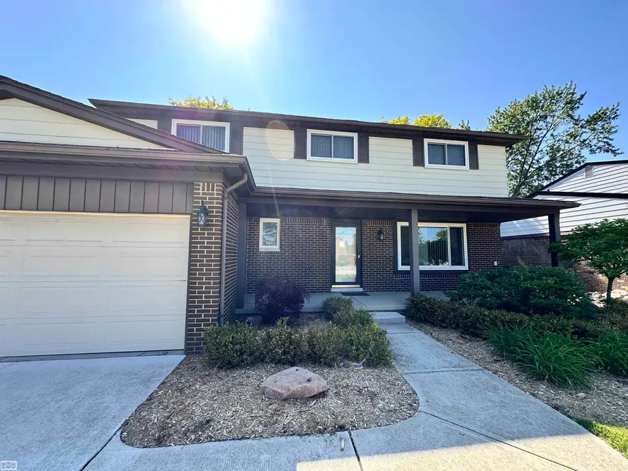 36171 Pompano DR, Sterling Heights, MI 48310 - #3