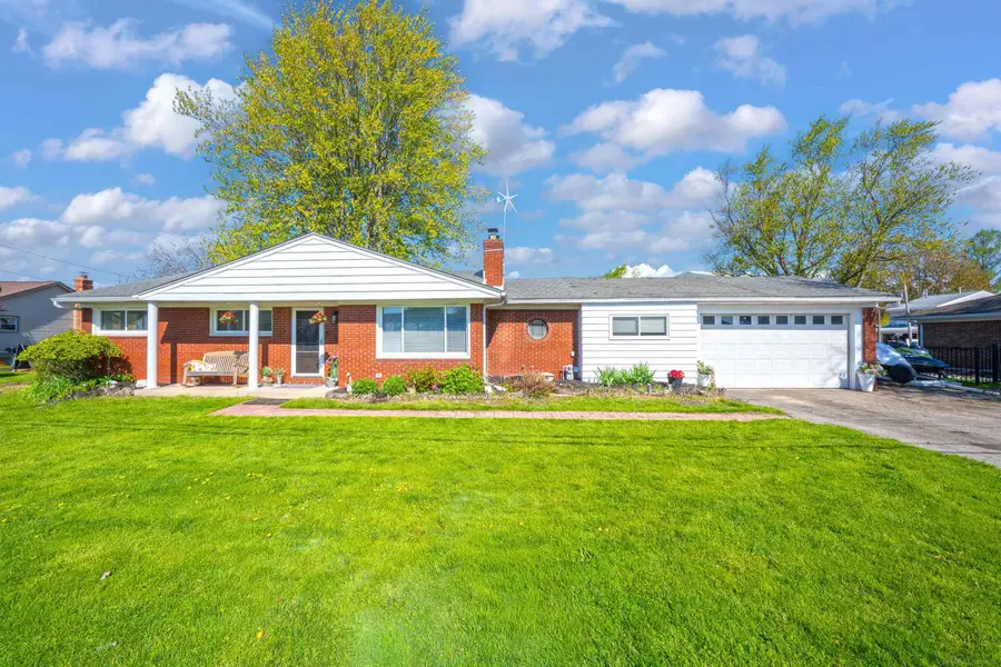 46891 Roselane DR, Chesterfield, MI 48047 - #2