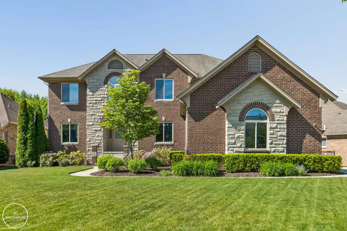 19060 Bedford DR, Clinton, MI 48038 - #1