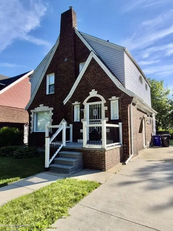 449 Chalmers ST, Detroit, MI 48215