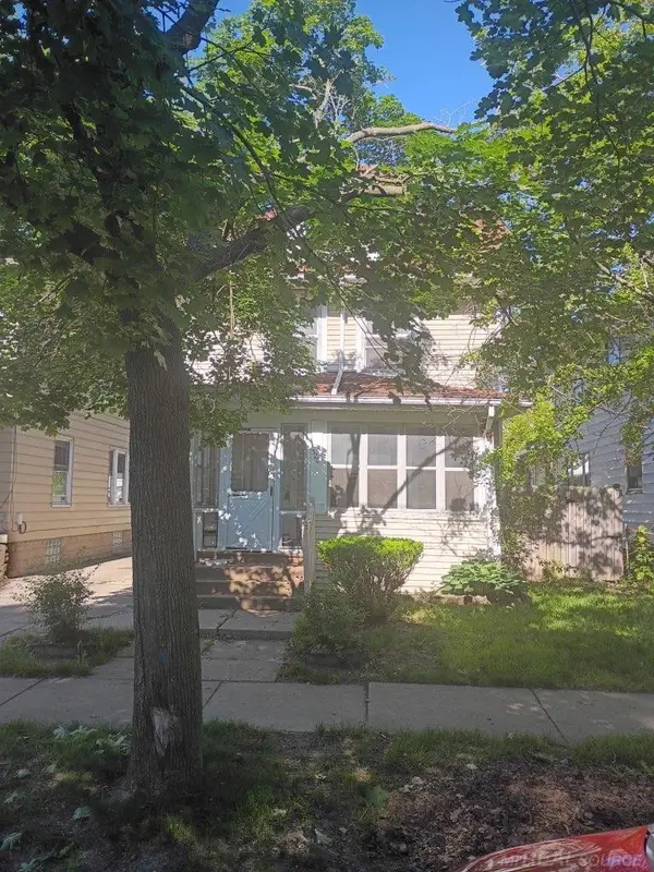 320 Huron, Lansing, MI 48915