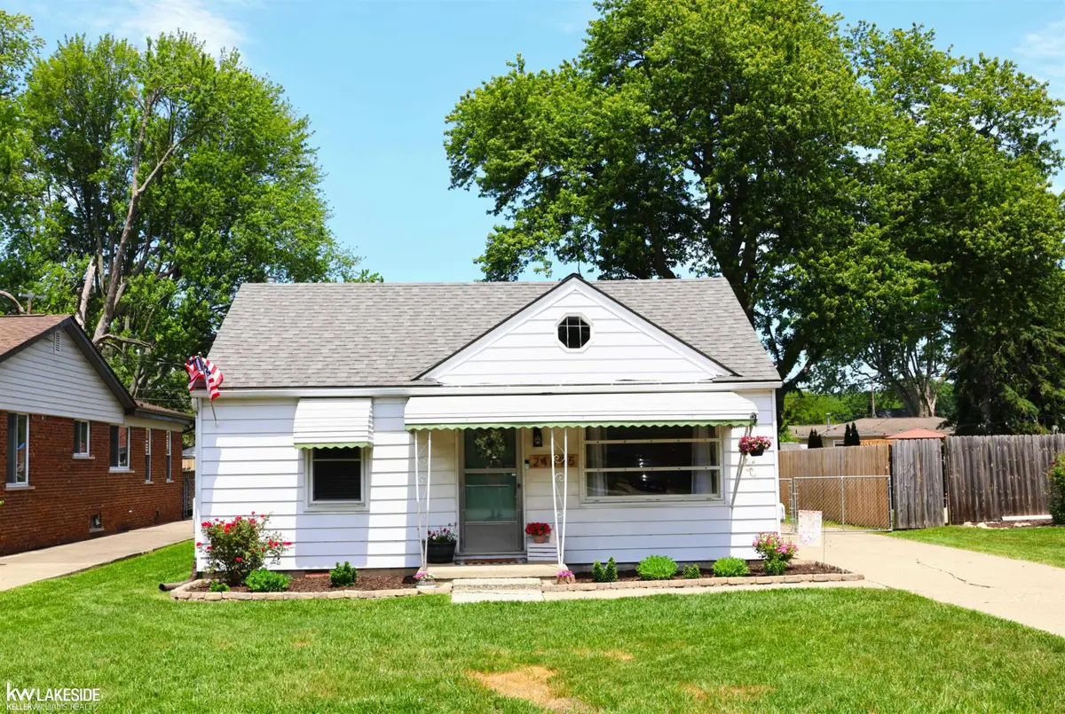 24695 Trombley ST, Harrison Township, MI 48045 - #1