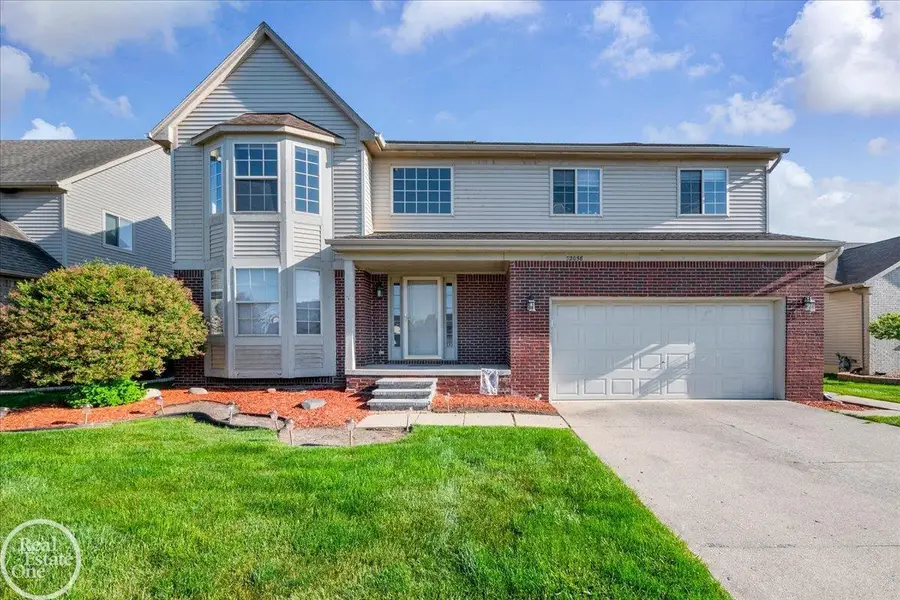 32058 Shadywood DR, Chesterfield, MI 48047 - #2