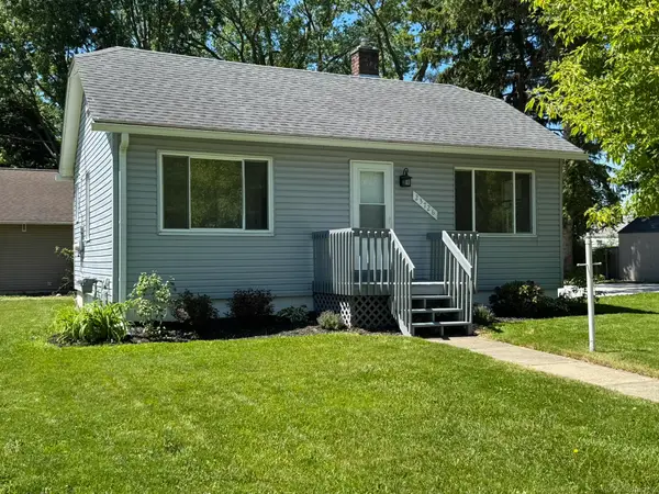 23726 Carlington DR, ClintonTownship, MI 48036