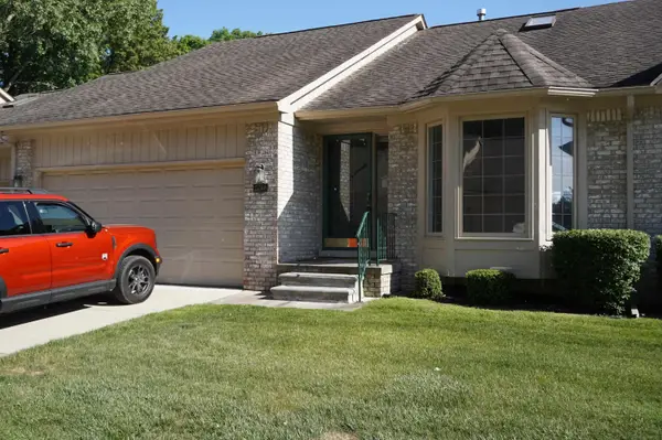 15568 Austin CT, ClintonTownship, MI 48035
