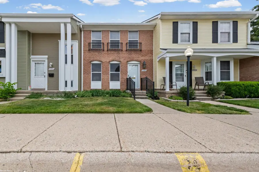 37578 Charter Oa BLVD, Clinton Township, MI 48036 - #3