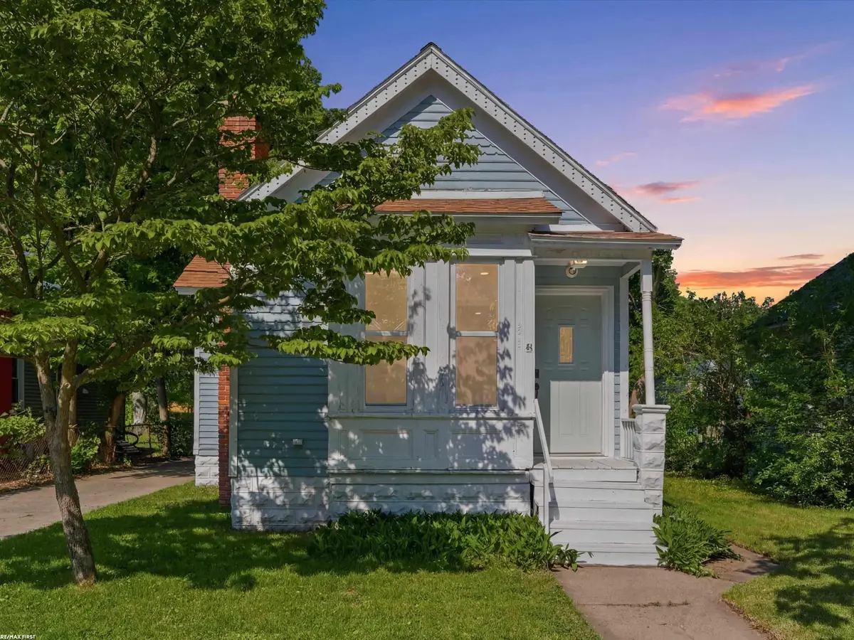 2519 Walnut ST, Port Huron, MI 48060 - #1