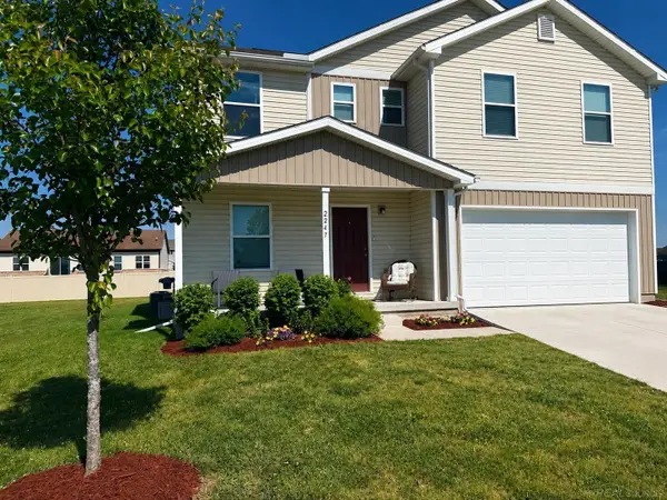 2247 HUNTER LN, Burton, MI 48519