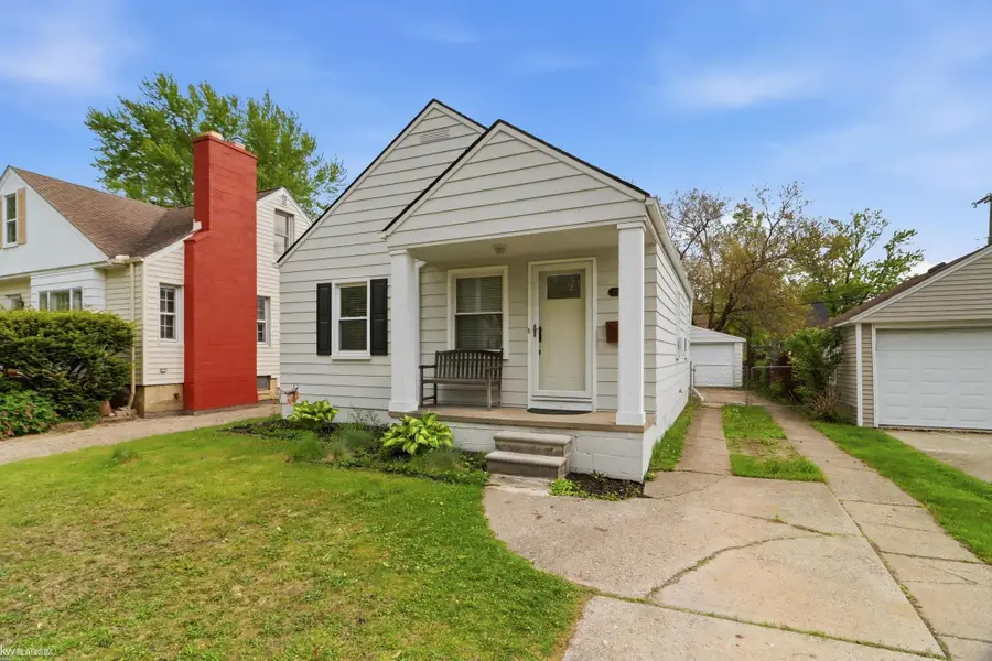 2223 RIDGEMONT ST, Harper Woods, MI 48236 - #2