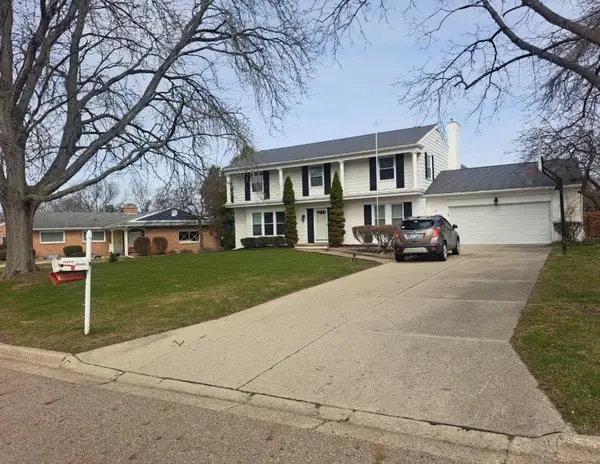 4312 Appletree LN, Lansing, MI 48917