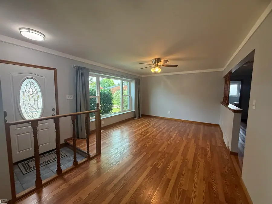 26093 La Salle Ct. ST, Roseville, MI 48066 - #2