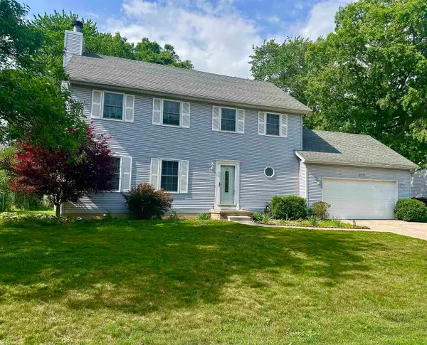 400 Hemlock LN, Marysville, MI 48040