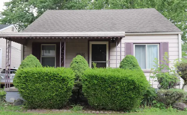 24252 Tuscany ST, Eastpointe, MI 48021