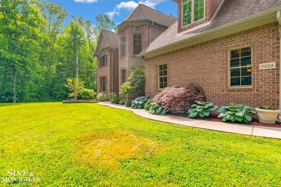 7329 Lindsey RD, China, MI 48054 - #3