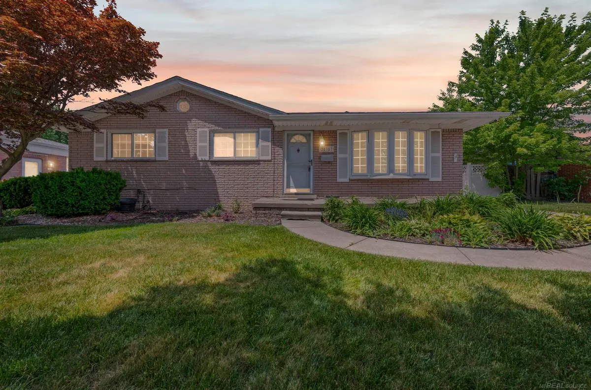 28357 Suburban DR, Warren, MI 48088 - #1