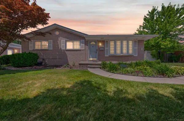 28357 Suburban DR, Warren, MI 48088