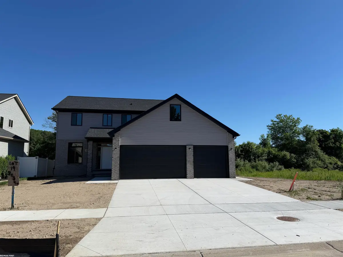 30343 Weathervane Woods DR, New Haven, MI 48048 - #1