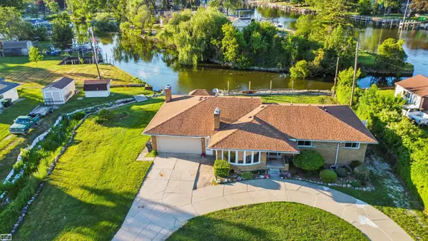 28697 South River RD, HarrisonTownship, MI 48045