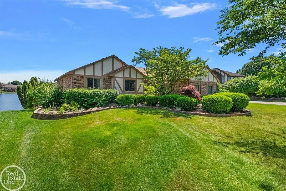 3286 Sandy Pt. DR, Shelby, MI 48316 - #1