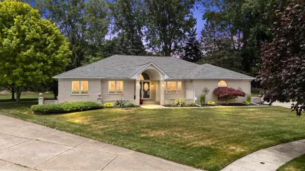11624 Watkins CT, Utica, MI 48315